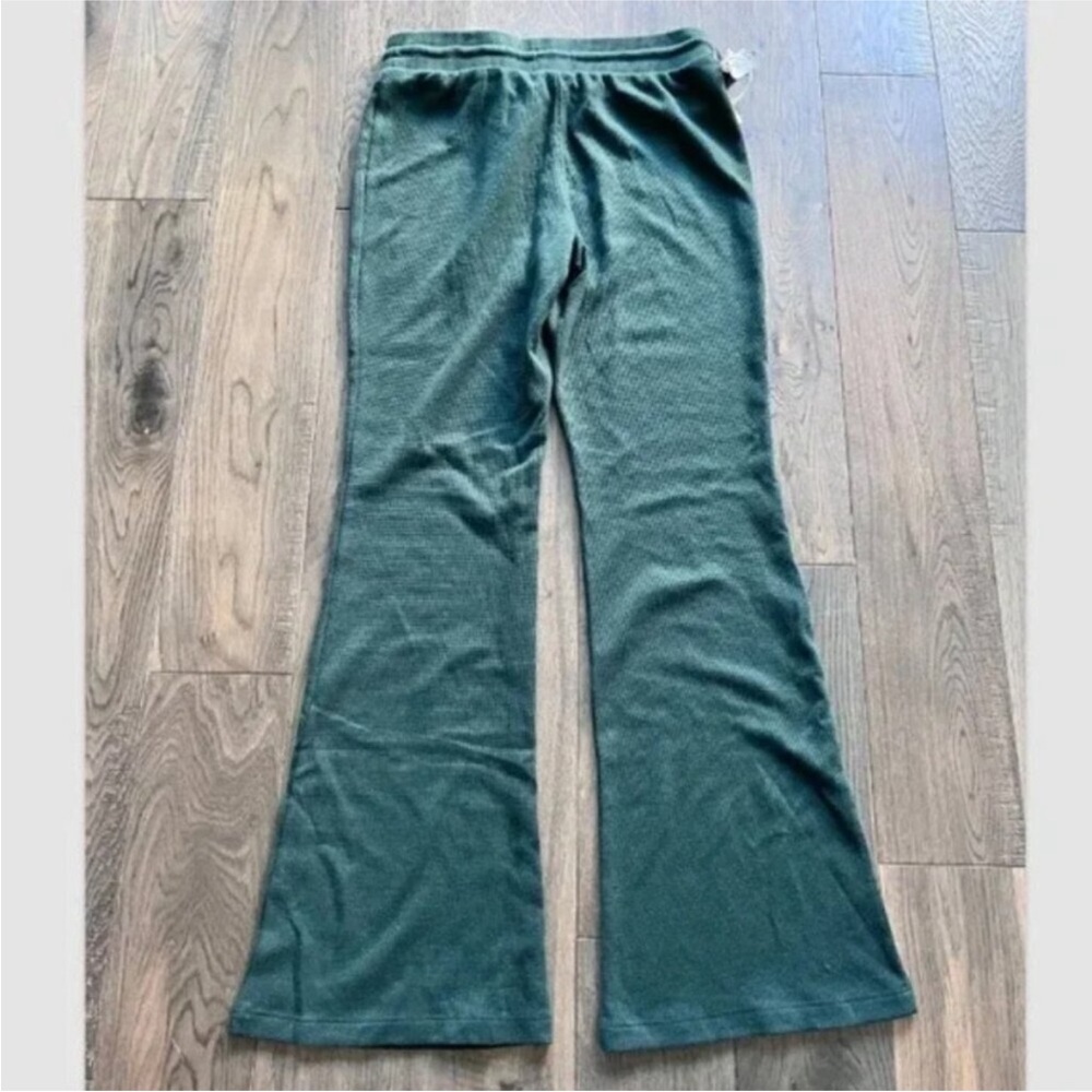 Aritzia Sunday Best Dark Green Baby Waffle Flare Lounge Pants, new without tags - Picture 5 of 7